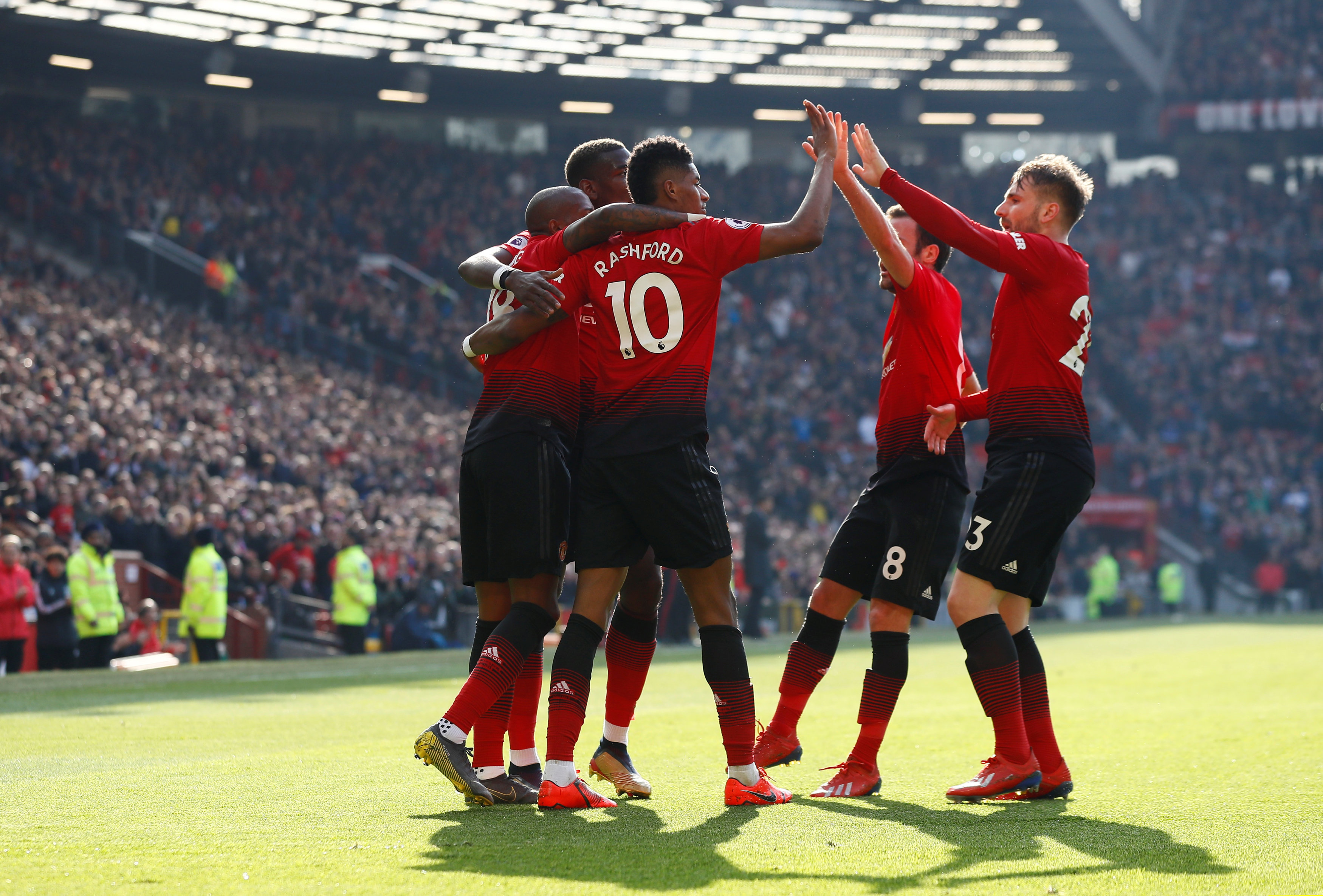 疑让两位当 疑让两位当